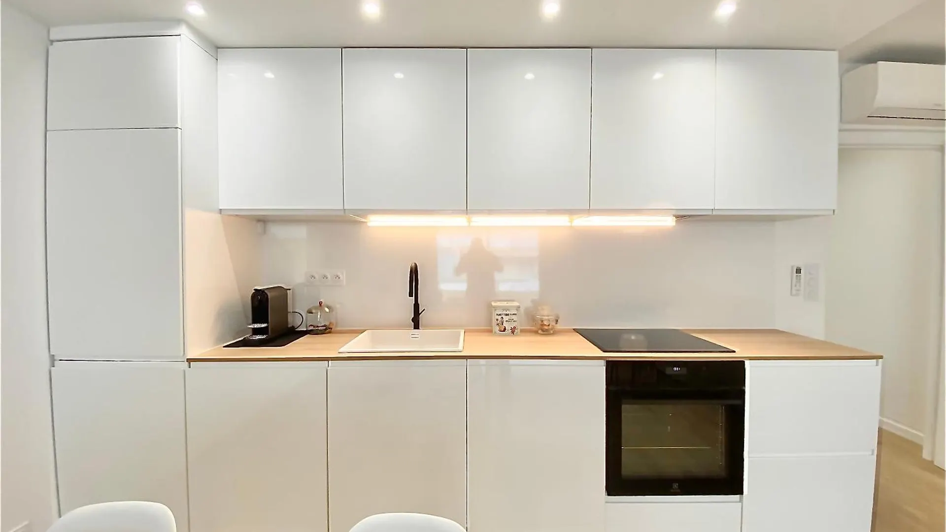 Appartement Cannes 2 Chambres - 14J Apartment